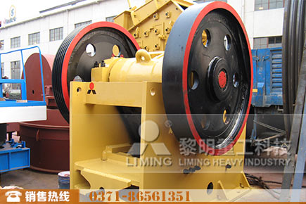 69顎式破碎機(jī)